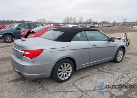 2013 Chrysler 200 Touring из США, поврежденный, VIN 1C3BCBEG5DN515381